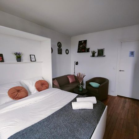 Studio Neuilly Seine - Champs Elysees - La Defense Apartment Екстериор снимка